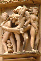 Esculturas en Kharjuraho - India